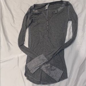 Gray shirt from Aēropostale